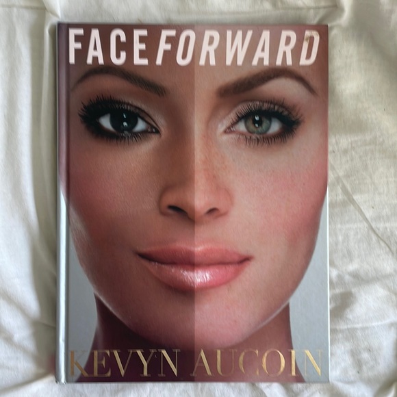 Beauty legend!! A posher must!! - Picture 1 of 7